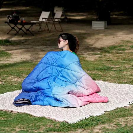 Coperta gonfia trapuntata calda di lusso da campeggio all'aperto con stampa personalizzata 