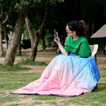 Coperta gonfia trapuntata calda di lusso da campeggio all'aperto con stampa personalizzata 