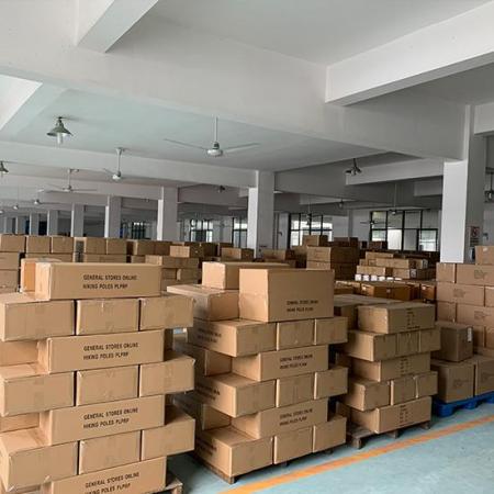 Bastone da trekking retrattile antiurto OEM prezzo di fabbrica, bastoncini da trekking in fibra di carbonio, bastoncino da trekking 