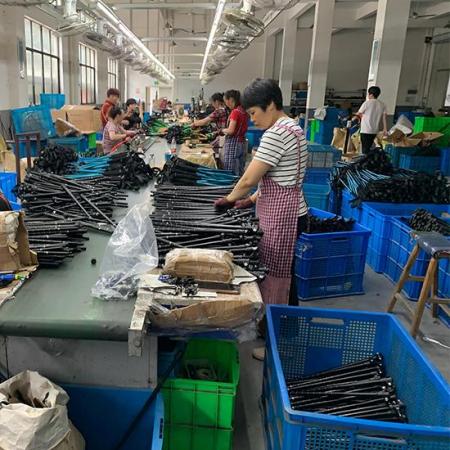 Bastone da trekking retrattile antiurto OEM prezzo di fabbrica, bastoncini da trekking in fibra di carbonio, bastoncino da trekking 