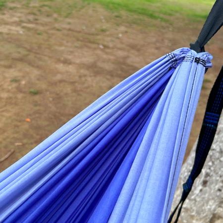Amaca portatile di alta qualità in nylon e tessuto, impermeabile, ideale per il campeggio. 