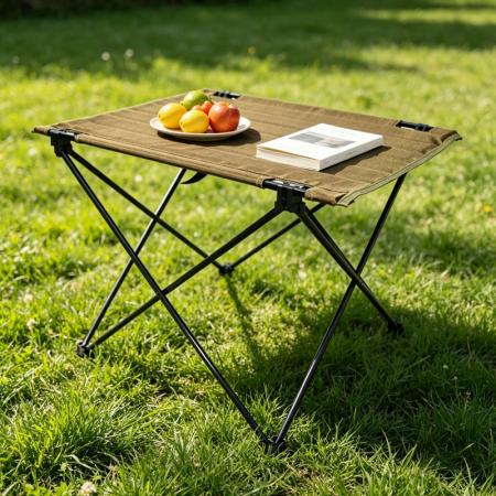 Tavolo pieghevole portatile per campeggio all'aperto, ideale per cucinare involtini primavera, con tovaglia Oxford. 
