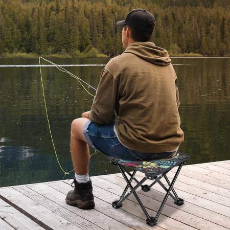 Sgabello pieghevole portatile a mano dal design moderno per esterni, campeggio, picnic, viaggio e spiaggia 