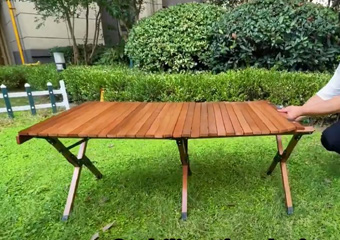 tavolo da campeggio in legno